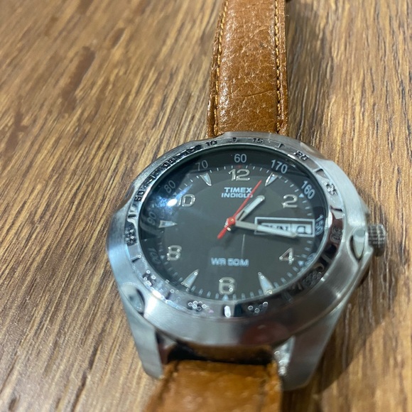Timex Indiglo Expedition - Picture 3 of 3